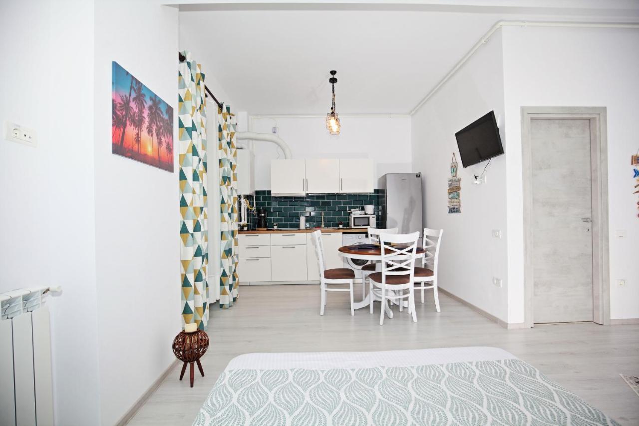 Beach Breeze Residence Năvodari Extérieur photo
