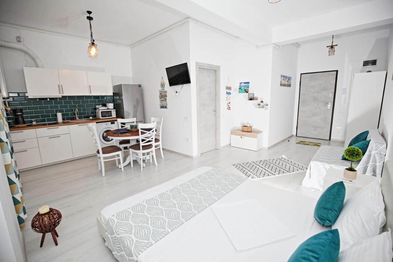 Beach Breeze Residence Năvodari Extérieur photo